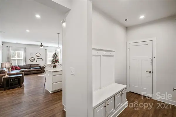 145 Tetcott ST, Mooresville, NC 28115