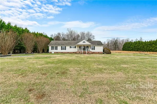 740 Mount Vernon RD, Woodleaf, NC 27054