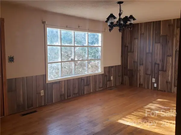 1195 Old Conover Startown RD, Newton, NC 28658