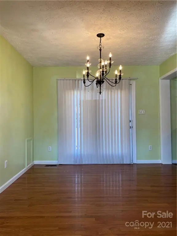 3889 Colt CT, Lenoir, NC 28645