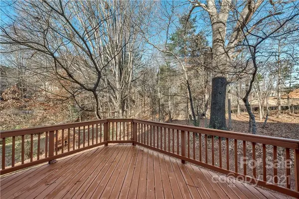 112 Babbling Brook RD, Mooresville, NC 28117