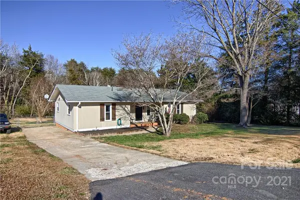277 Clearview CIR, Travelers Rest, SC 29690