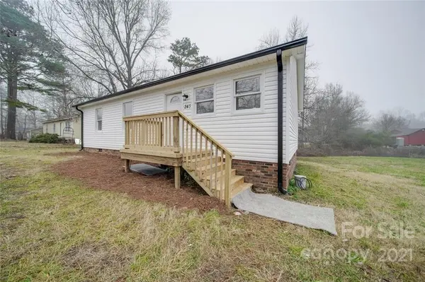 243 Branchwood CIR, Kings Mountain, NC 28086