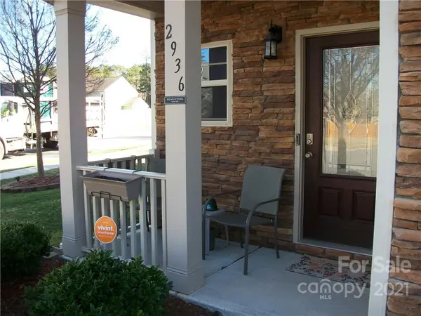 2936 Berry Creek RD, Charlotte, NC 28214