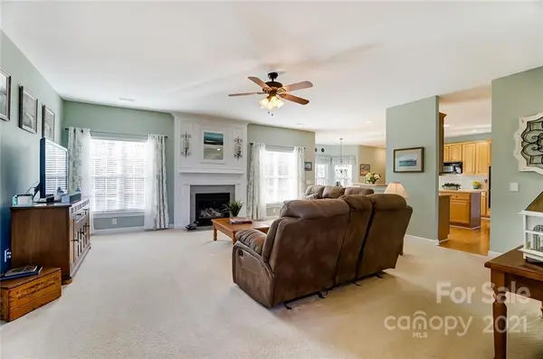 1628 Ambergate DR, Waxhaw, NC 28173