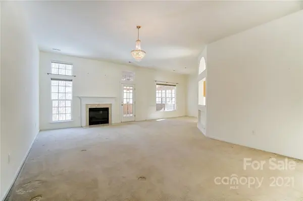 131 Grey Oak LN, Mooresville, NC 28117