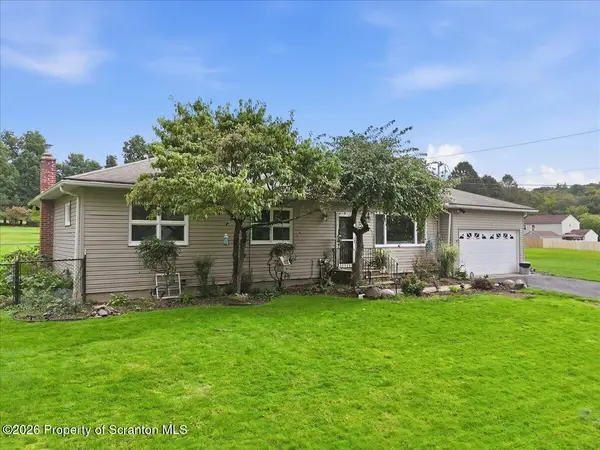 9 Overbrook Estate, Dallas, PA 18612