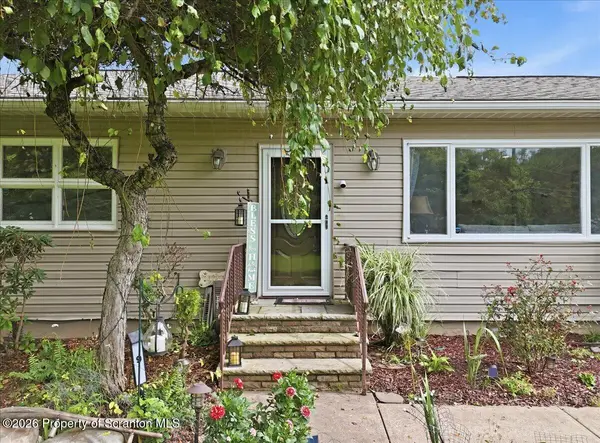 9 Overbrook Estate, Dallas, PA 18612