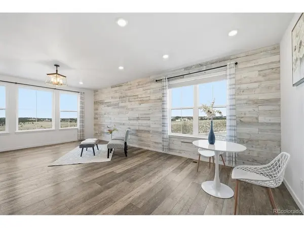 39358 Hart, Elizabeth, CO 80107