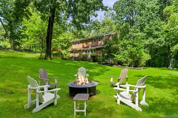 61 Bowe LN, Lagrangeville, NY 12540