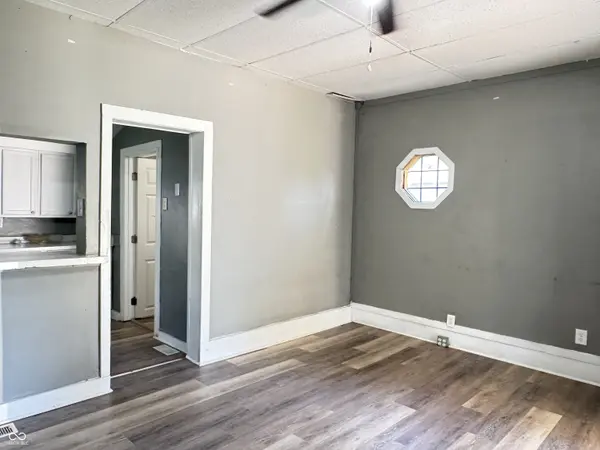 1051 John ST, Frankfort, IN 46041