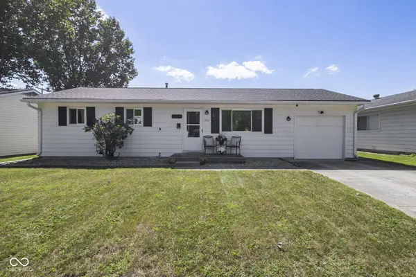 1913 Hawthorne DR, Plainfield, IN 46168