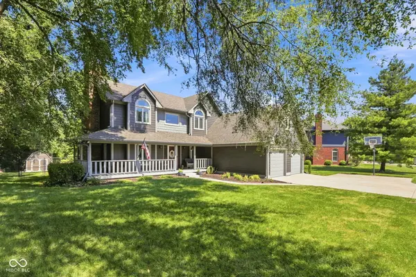 4510 Runyon Deer LN, Greenwood, IN 46142