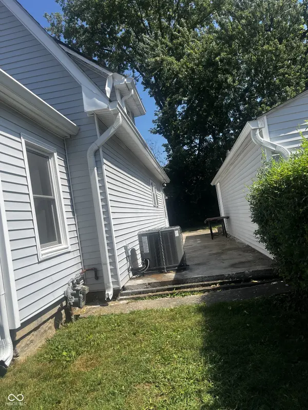 1433 Charles ST, Indianapolis, IN 46225