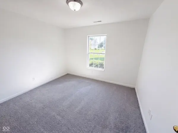 2018 Oakbrooke CT, Avon, IN 46123