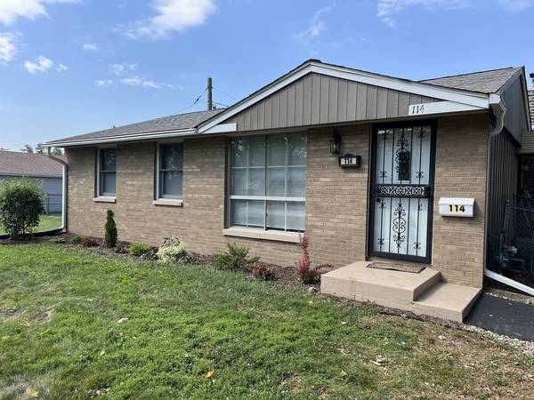 114 S Willow LN, Glenwood, IL 60425