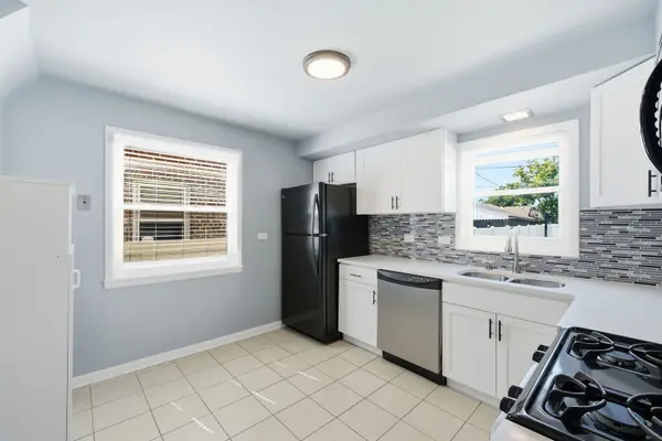 744 Norfolk AVE, Westchester, IL 60154