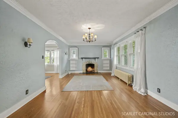 821 Howard ST, Wheaton, IL 60187