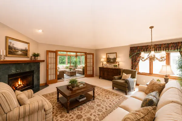 7020 24th ST N, Oakdale, MN 55128