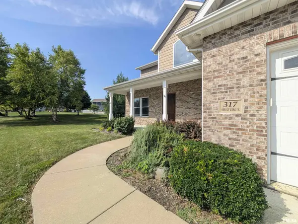 317 Shaggybark TRL, Morton, IL 61550