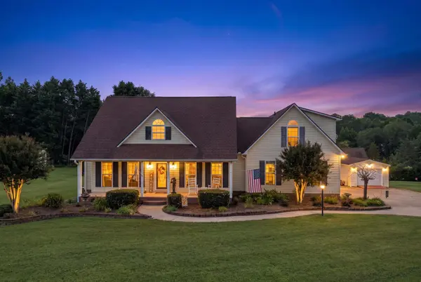 209 Roundstone DR, Inman, SC 29349