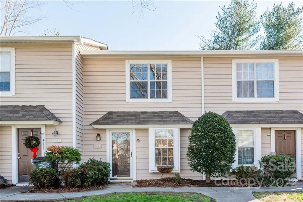 704 Heritage Pkwy, Fort Mill, SC 29715
