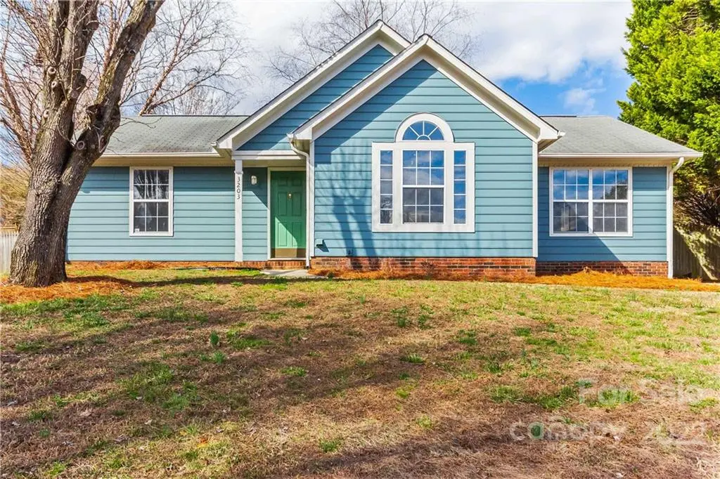 3203 Bracey CT, Matthews, NC 28105