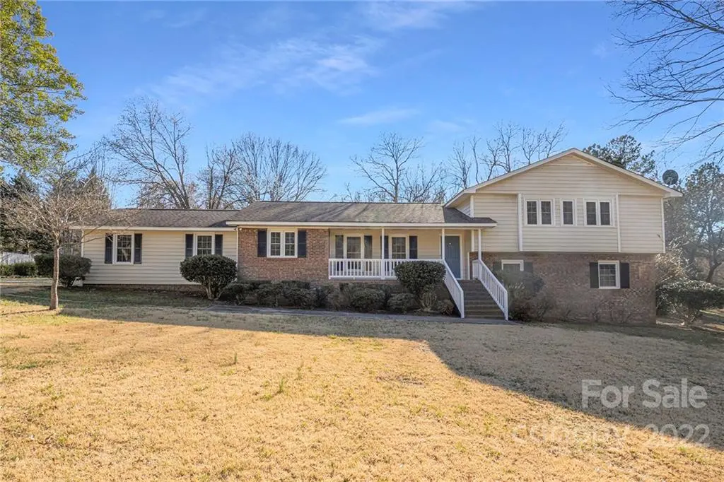 308 Todd CIR, Wingate, NC 28174