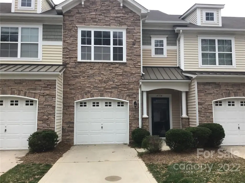 4754 Craigmoss LN, Charlotte, NC 28278