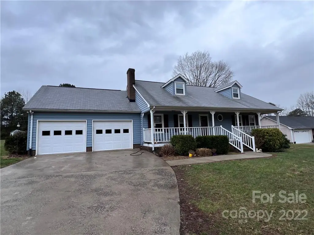 139 Shadowbrook RD, Mount Holly, NC 28120