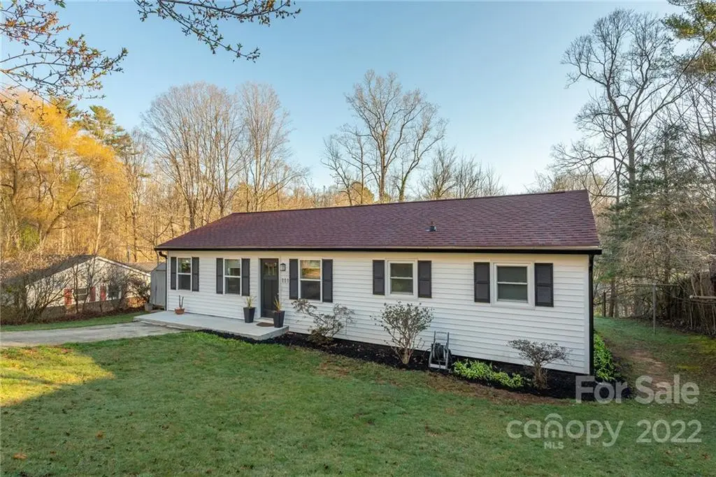111 Shadowlawn DR, Asheville, NC 28806