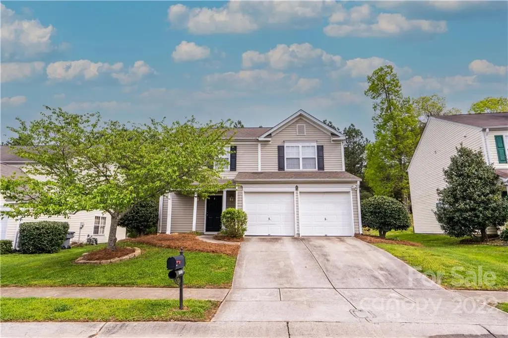 6008 Hidden Meadow LN, Charlotte, NC 28269
