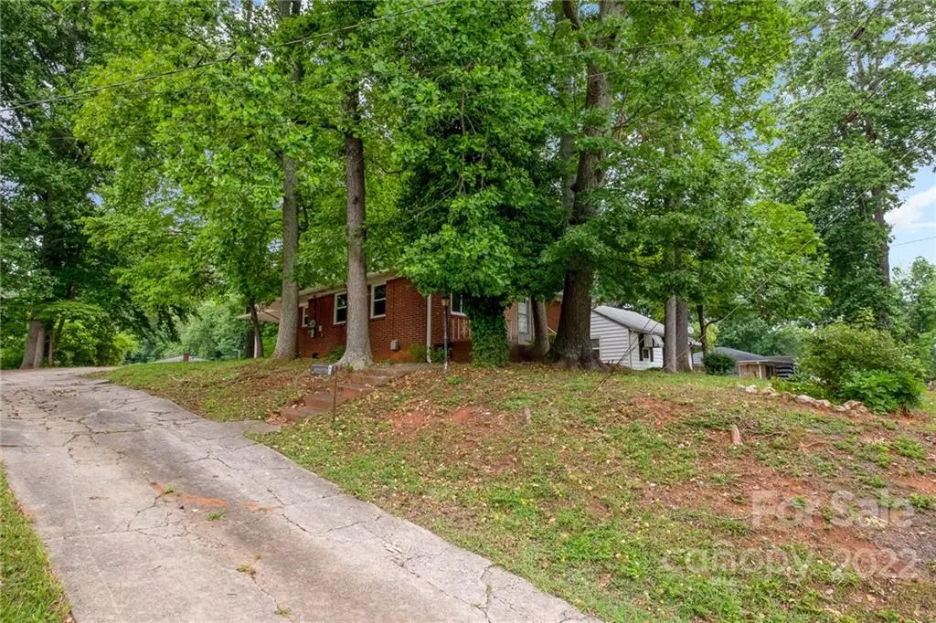 1936 Russell AVE, Charlotte, NC 28216