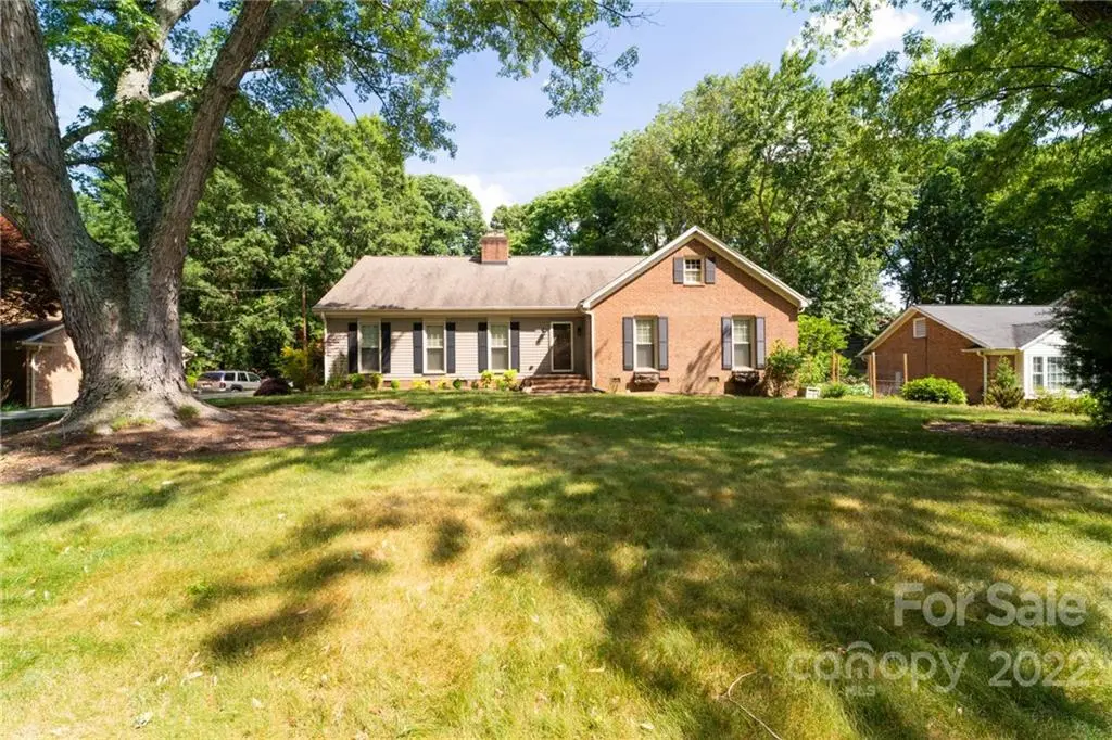 2626 Lilly Mill RD, Charlotte, NC 28210