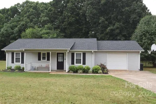 541 Seay RD, Boiling Springs, SC 29316