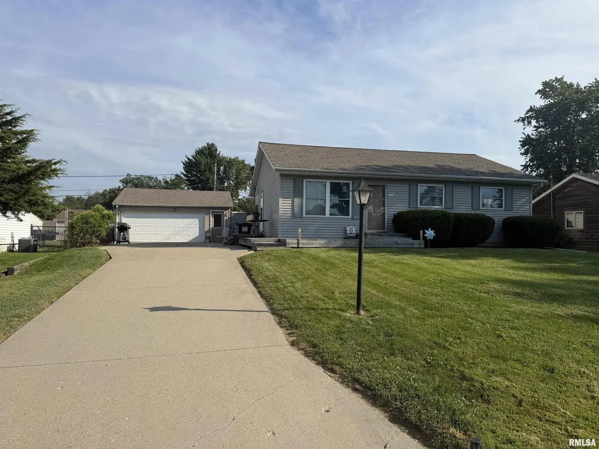 11 NEW SALEM RD, Bartonville, IL 61607