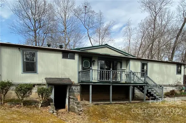 125 Lost Trail DR, Candler, NC 28715