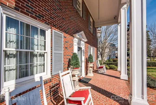 342 S College AVE, Newton, NC 28658