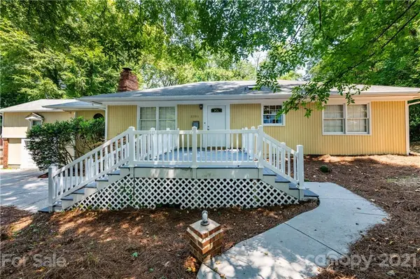 3301 Archdale DR, Charlotte, NC 28210