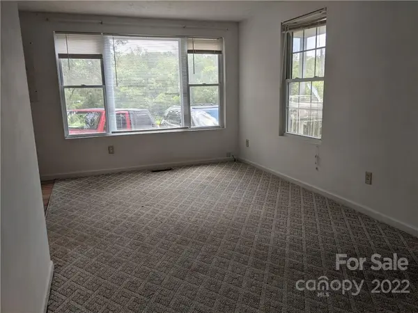 403 Harris ST, Hendersonville, NC 28792