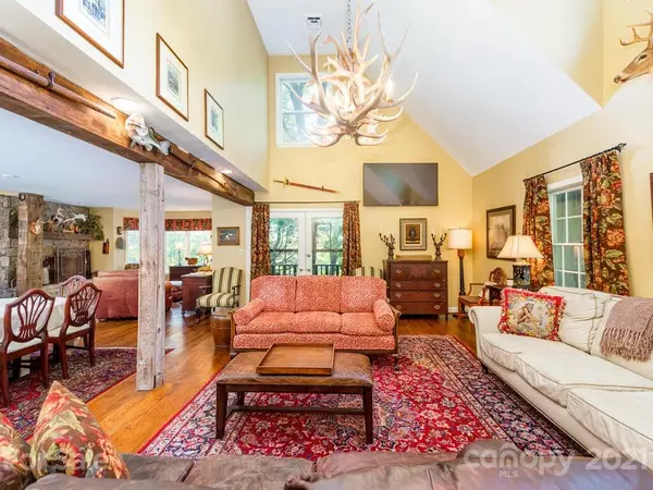 950 Main ST, Chimney Rock, NC 28720