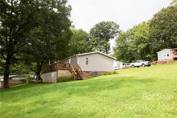 32 Lake Eden CIR, Black Mountain, NC 28711