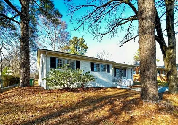 6833 Idlewild RD, Charlotte, NC 28212