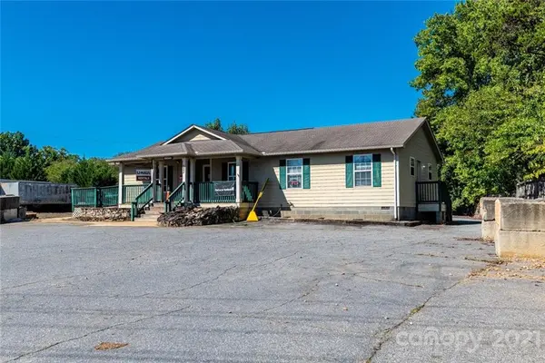 523 US 321 HWY NW #1-4, Hickory, NC 28601