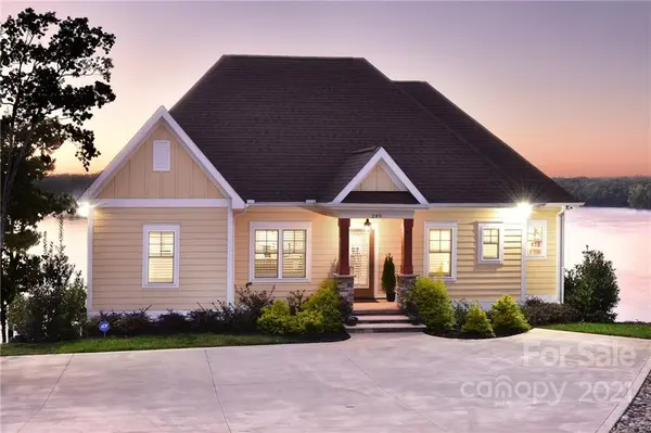 249 Landing TRL, Mount Gilead, NC 27306