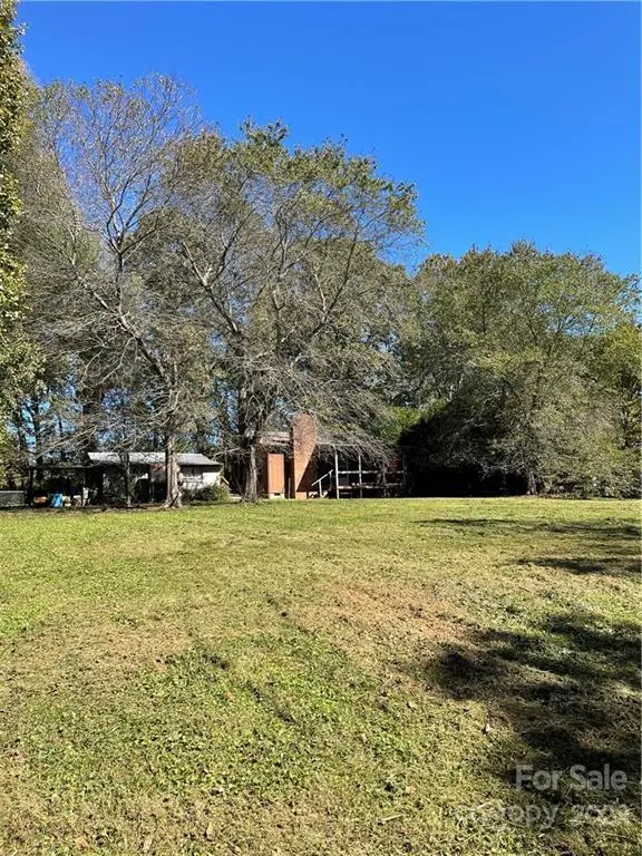 86 Blake RD, Fletcher, NC 28732