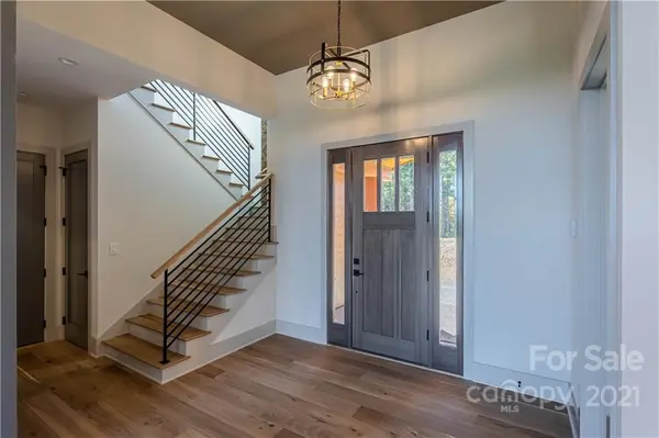 33 Gray Ridge View DR, Nebo, NC 28761