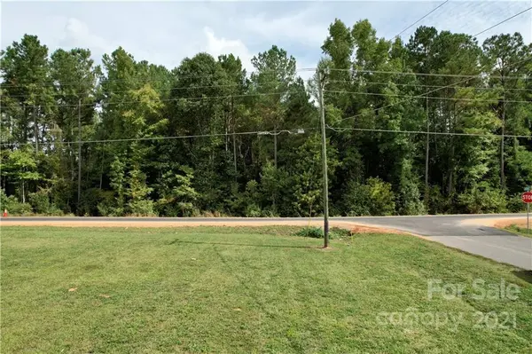5048 Fewell RD #3, Clover, SC 29710