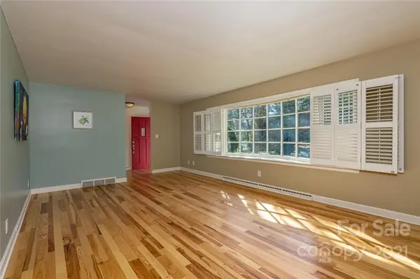 375 Kenilworth RD #1, Asheville, NC 28805