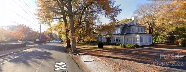 224 3rd AVE, Hickory, NC 28601